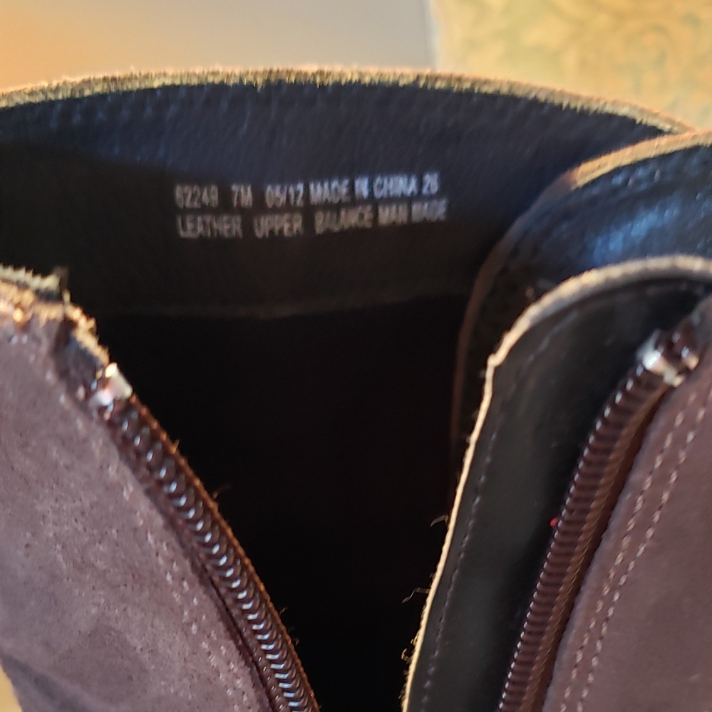 Clarks Artisan Mocha Suede Leather Booties - Picture 6 of 6